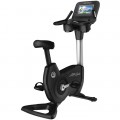 Life Fitness Platinum Club Series Upright Cycle with ENGAGE Console